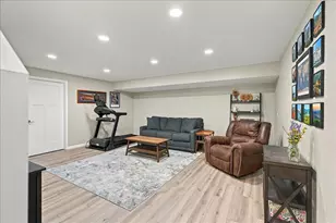 1706 Glenbridge Rd, Bloomington, IL 61704 - Photo 27