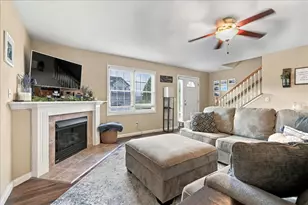 1706 Glenbridge Rd, Bloomington, IL 61704 - Photo 11