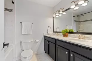 758 N Larrabee St, Chicago, IL 60654 - Photo 13