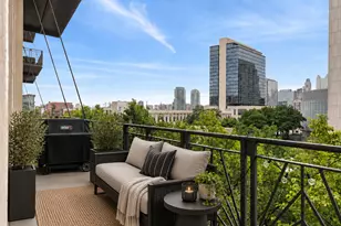 758 N Larrabee St, Chicago, IL 60654 - Photo 17