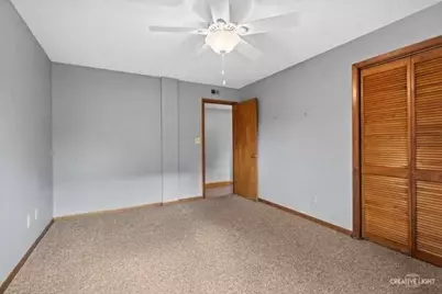450 W Downer Place #2A, Aurora, IL 60506 - Photo 9