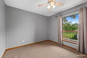 450 W Downer Pl, Aurora, IL 60506 - Photo 17
