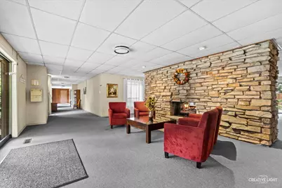 450 W Downer Place #2A, Aurora, IL 60506 - Photo 25