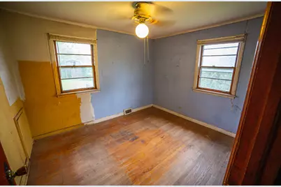 8919 W 95th Street, Palos Hills, IL 60465 - Photo 11