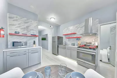 460 W 28th Place, Chicago, IL 60616 - Photo 3