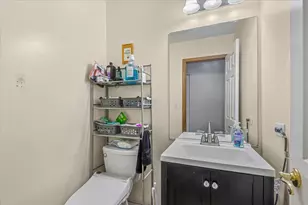 1348 Loch Lomond Dr, Crystal Lake, IL 60014 - Photo 17