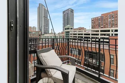 333 W Hubbard Street #605, Chicago, IL 60654 - Photo 23