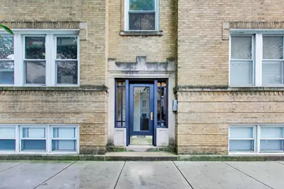 2243 W Ainslie Street #3W, Chicago, IL 60625 - Photo 1