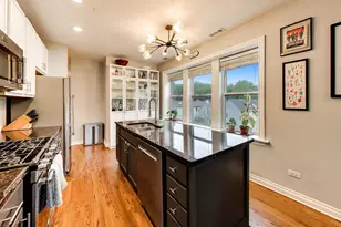2243 W Ainslie St, Chicago, IL 60625 - Photo 7