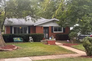 213 Edgemont St, Mundelein, IL 60060 - Photo 1