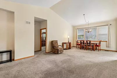 2276 Ashbrook Lane, Grayslake, IL 60030 - Photo 9