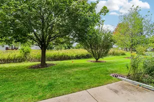 2276 Ashbrook Ln, Grayslake, IL 60030 - Photo 25