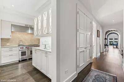118 E Erie Street #27G, Chicago, IL 60611 - Photo 15