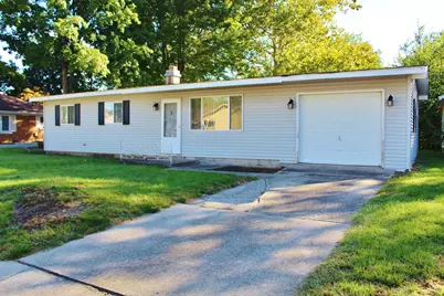 39 Lynwood Drive, Morris, IL 60450 - Photo 1