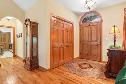 408 Sudbury Circle, Oswego, IL 60543 - Photo 5