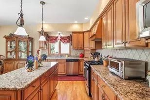 408 Sudbury Cir, Oswego, IL 60543 - Photo 15