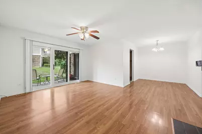 472 Lambert Drive #D1, Schaumburg, IL 60193 - Photo 3