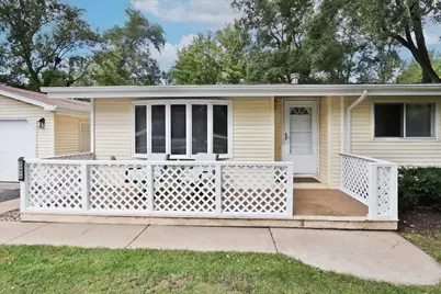 23874 N Echo Lake Road, Lake Zurich, IL 60047 - Photo 3