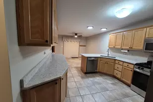 9510 Perth Cir, Tinley Park, IL 60487 - Photo 7