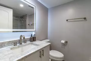 8210 Elmwood St, Skokie, IL 60077 - Photo 19