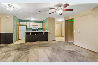 1443 Spring Brook Court #2A, Round Lake Beach, IL 60073 - Photo 5