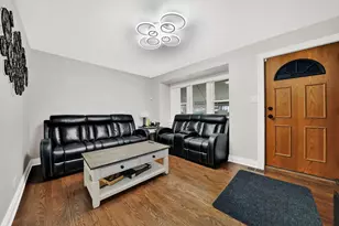 5444 W 64th St, Chicago, IL 60638 - Photo 5