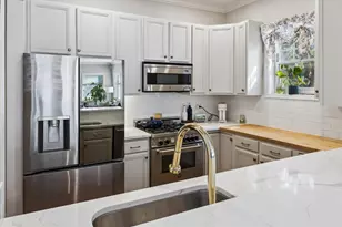 1400 W Byron St, Chicago, IL 60613 - Photo 9