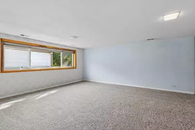 9427 Merrill Avenue, Morton Grove, IL 60053 - Photo 15