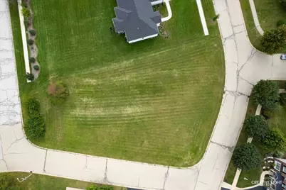 699 Greenfield Road, Sugar Grove, IL 60554 - Photo 3