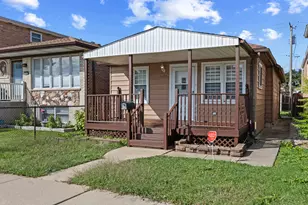6130 S Narragansett Ave, Chicago, IL 60638 - Photo 1