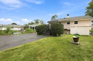 909 Cypress Ln, Joliet, IL 60435 - Photo 23