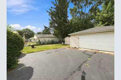909 Cypress Lane, Joliet, IL 60435 - Photo 25