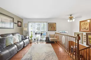 909 Cypress Ln, Joliet, IL 60435 - Photo 13