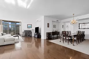 21 E Huron St, Chicago, IL 60611 - Photo 5