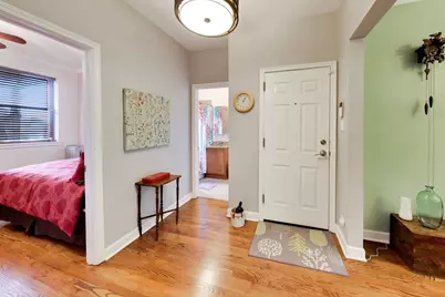 1520 W Belle Plaine Avenue #3, Chicago, IL 60613 - Photo 15