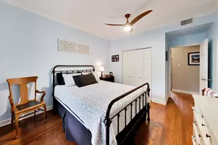 1520 W Belle Plaine Ave, Chicago, IL 60613 - Photo 13
