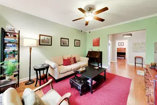 1520 W Belle Plaine Ave, Chicago, IL 60613 - Photo 3