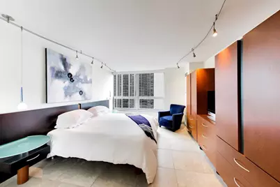 360 E Randolph Street #1401, Chicago, IL 60601 - Photo 13