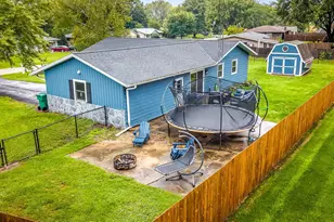 5349 Lawrence Dr, Kirkland, IL 60146 - Photo 3