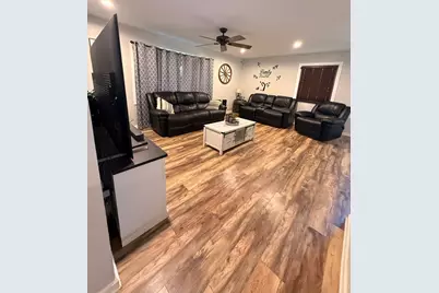 5349 Lawrence Drive, Kirkland, IL 60146 - Photo 13