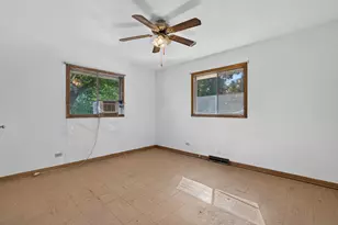 21 Janet Ave, Darien, IL 60561 - Photo 13