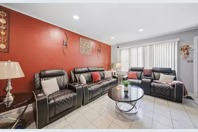 4017 W 58th Street, Chicago, IL 60629 - Photo 3