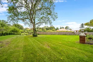 711 W Old Elm Rd, Lake Forest, IL 60045 - Photo 57