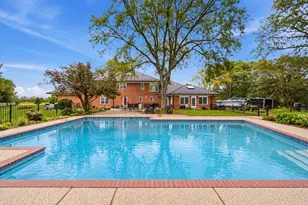 711 W Old Elm Rd, Lake Forest, IL 60045 - Photo 53