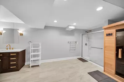 711 W Old Elm Road, Lake Forest, IL 60045 - Photo 49