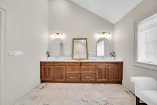 711 W Old Elm Rd, Lake Forest, IL 60045 - Photo 29
