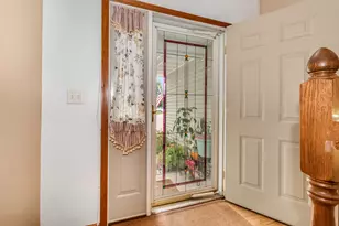 805 S Lawrence Way, Pontiac, IL 61764 - Photo 13