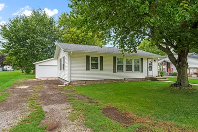206 S 3rd Street, Malta, IL 60150 - Photo 1
