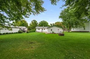 206 S 3rd St, Malta, IL 60150 - Photo 17
