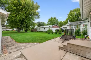206 S 3rd St, Malta, IL 60150 - Photo 15
